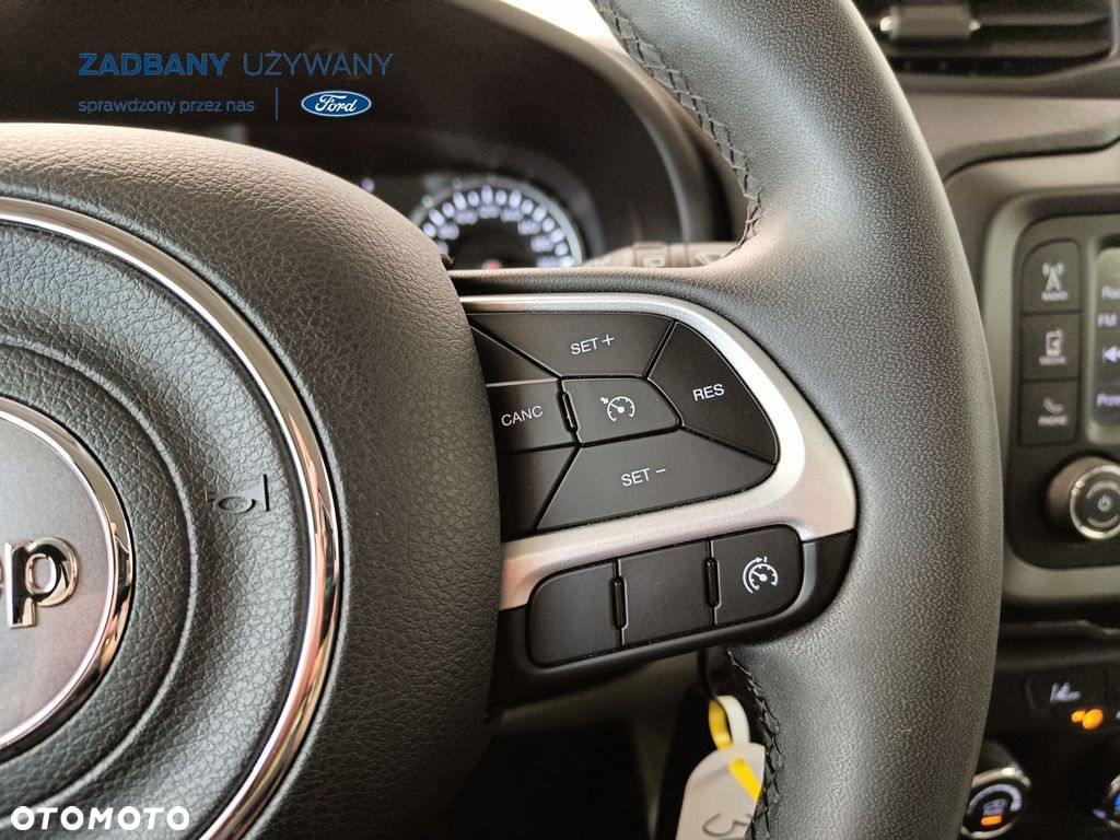 Jeep Renegade - 17