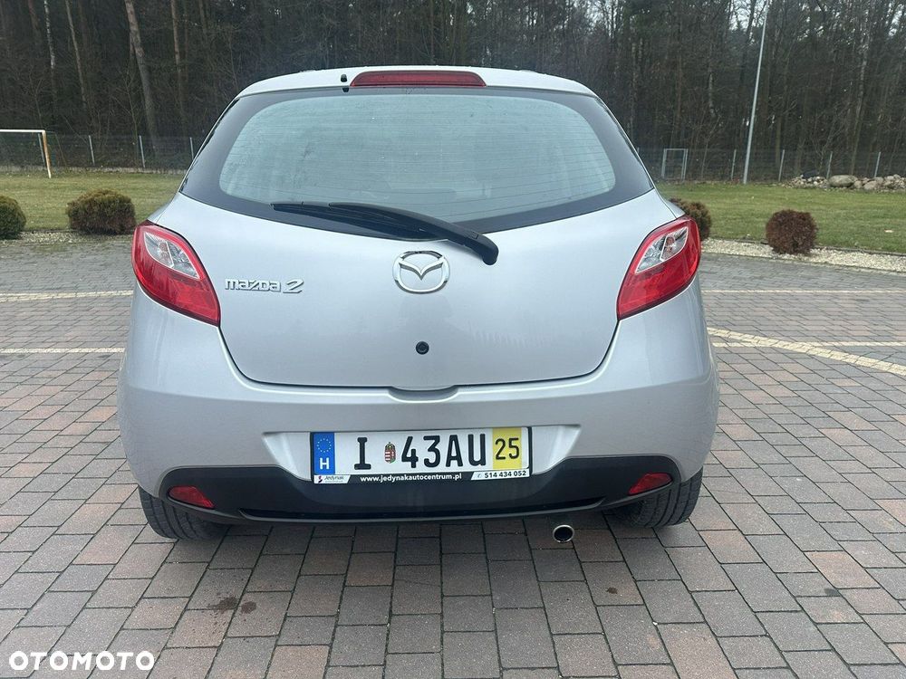 Mazda 2 - 8