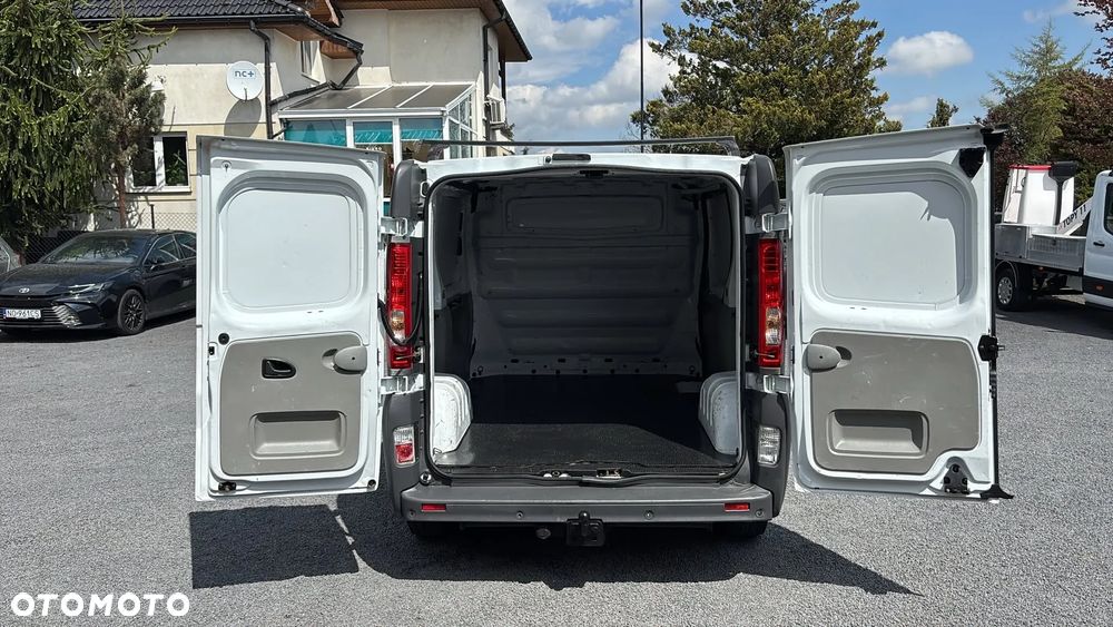 Opel Vivaro - 8