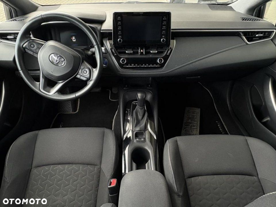 Toyota Corolla - 24