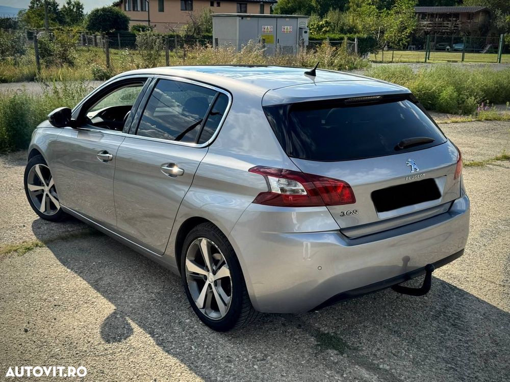 Peugeot 308 - 3