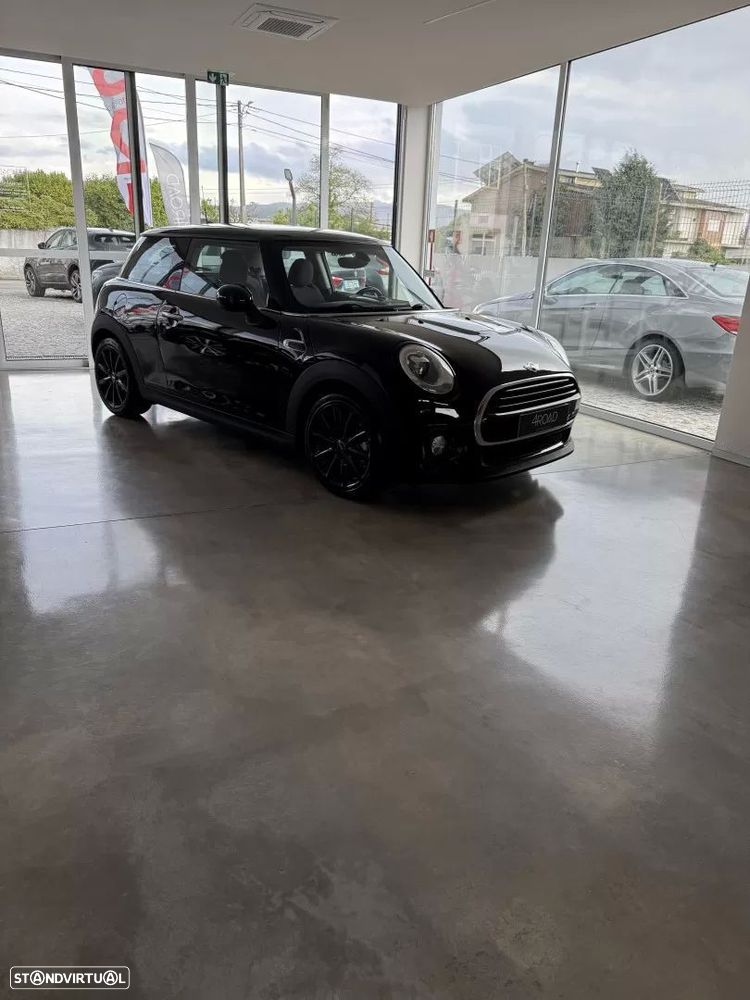 MINI 3 Portas One D - 10