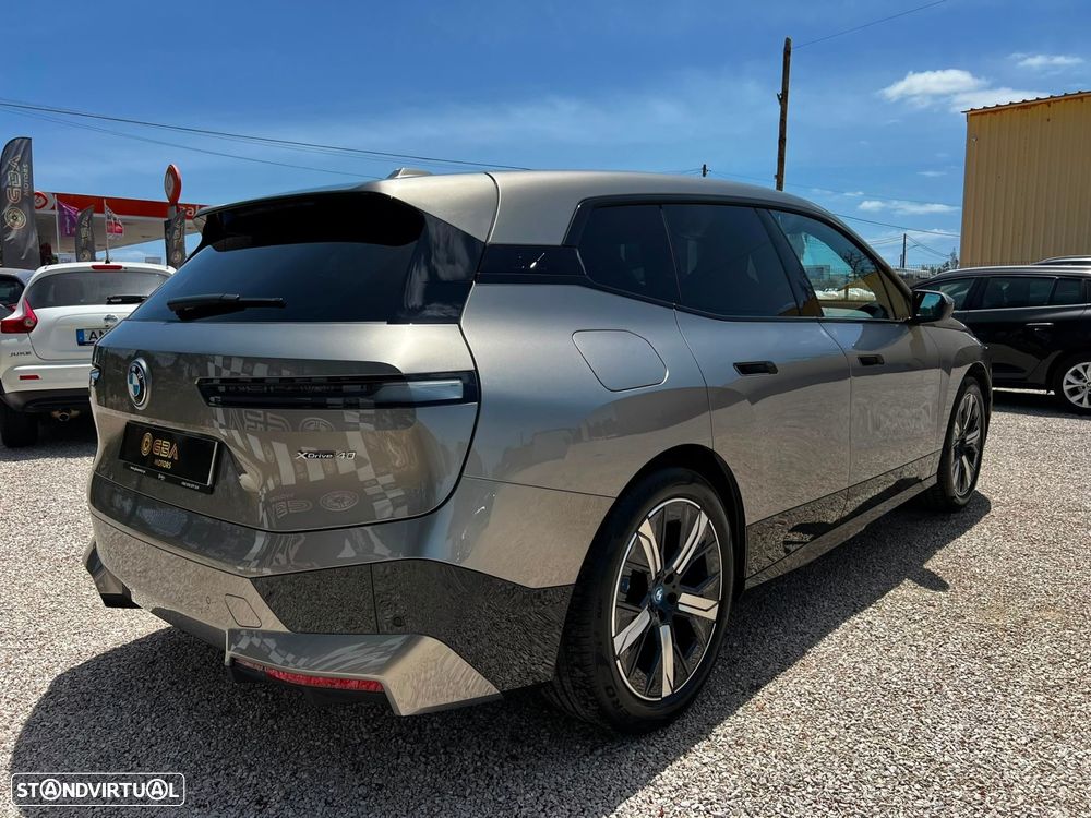 BMW iX xDrive 40 Pack Desportivo - 26