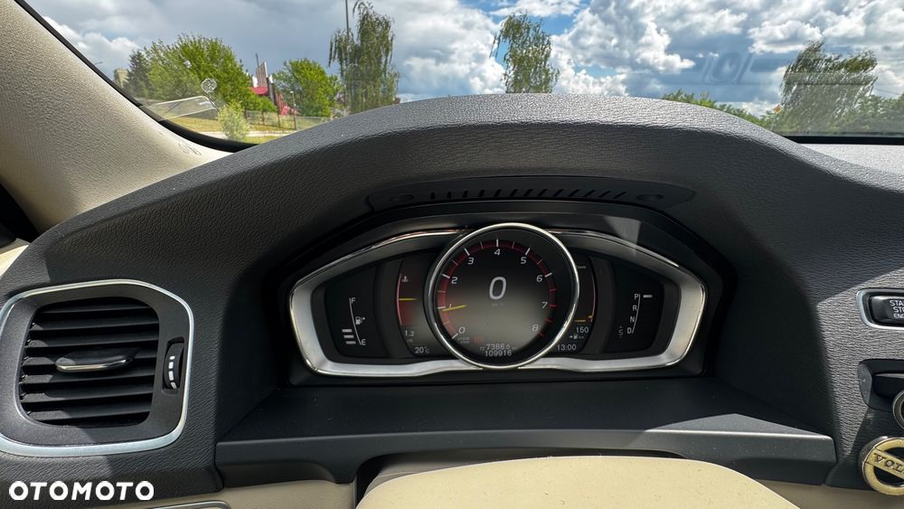Volvo V60 Cross Country T5 AWD Summum - 16