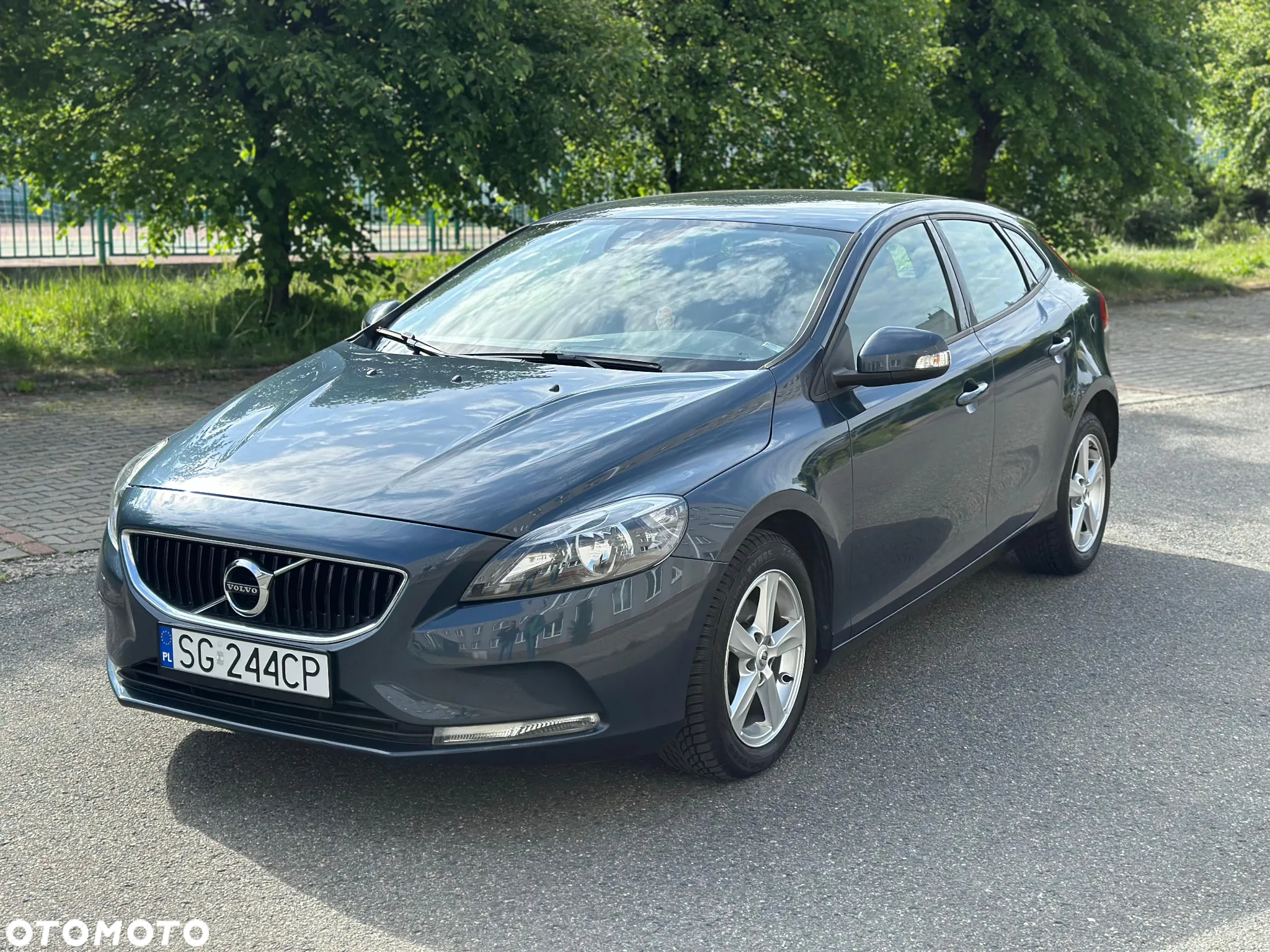 Volvo V40 D2 Drive-E Momentum - 2