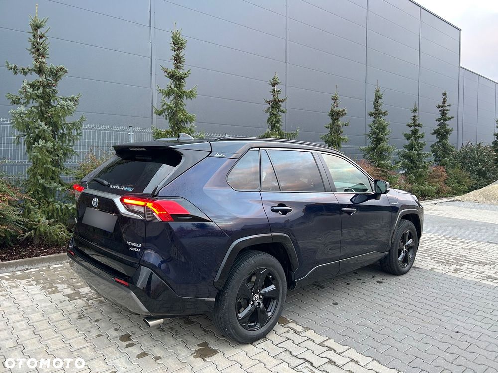 Toyota RAV4 - 5