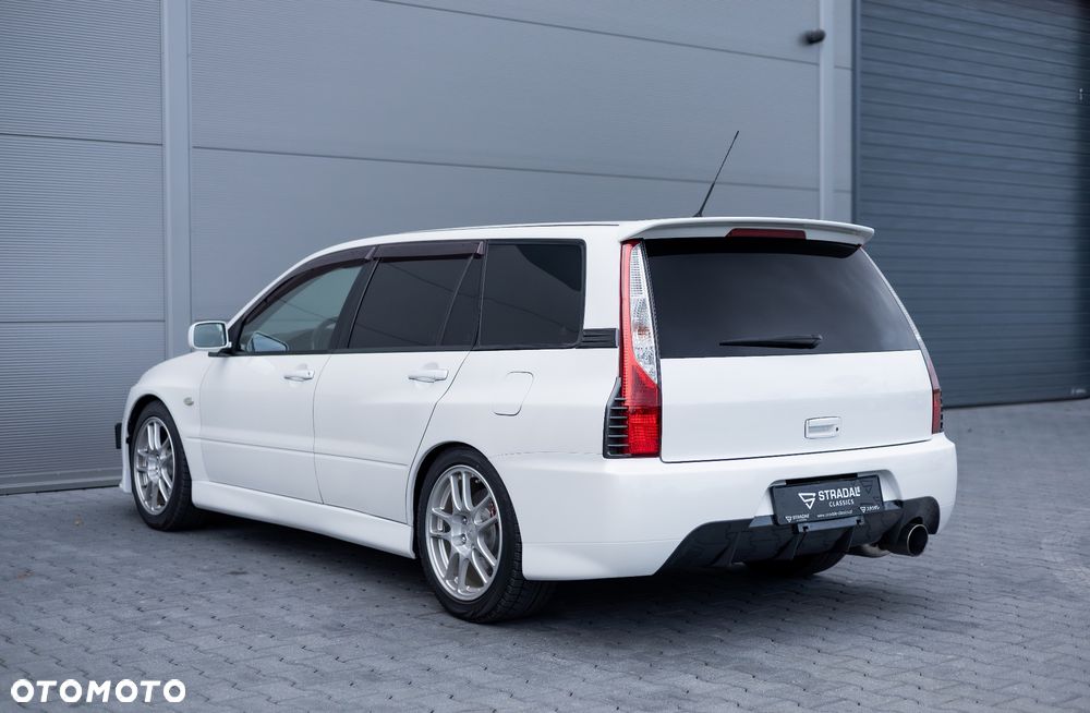 Mitsubishi Lancer Evolution - 5