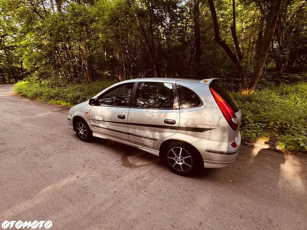 Nissan Almera Tino 1.8 Visia - 8