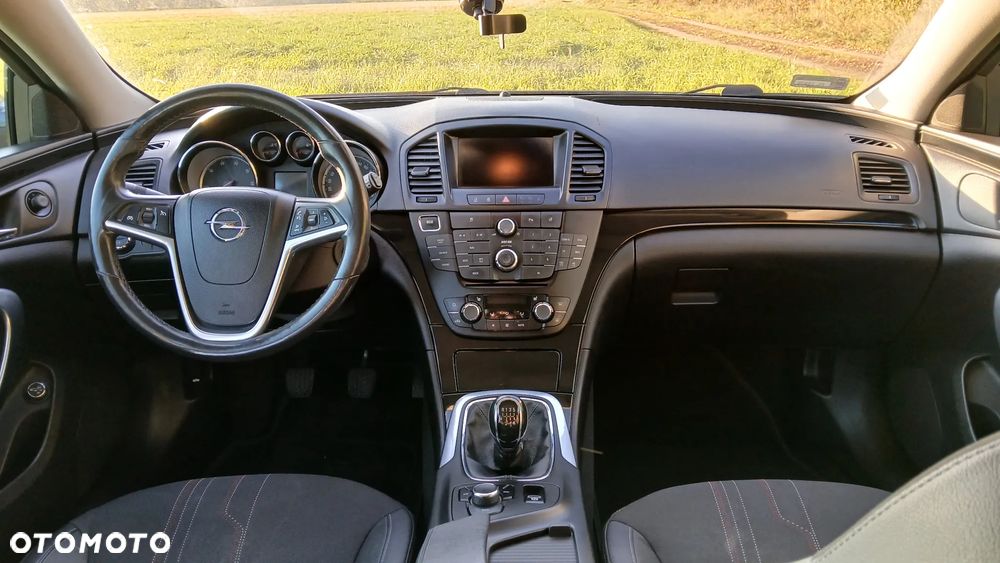 Opel Insignia - 16