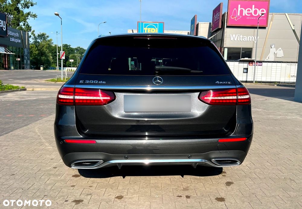Mercedes-Benz Klasa E 300 de 4Matic 9G-TRONIC AMG Line - 8