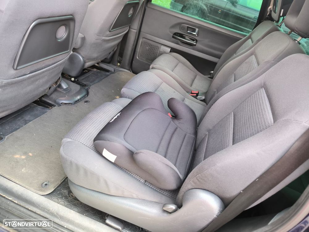 VW Sharan - 10