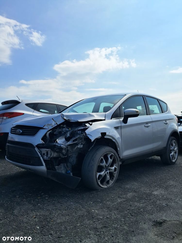 Ford Kuga 2.0 TDCi 4x4 Titanium - 9