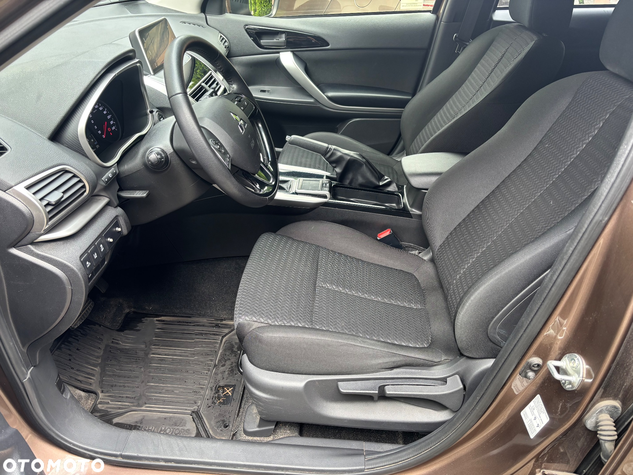 Mitsubishi Eclipse Cross 1.5 T Invite Plus CVT - 9