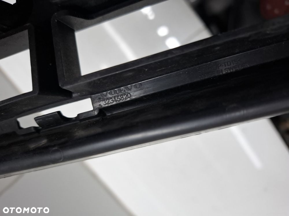 KRATKA ŚRODKOWA VOLVO XC90 II LIFT 19- 32345820 - 6