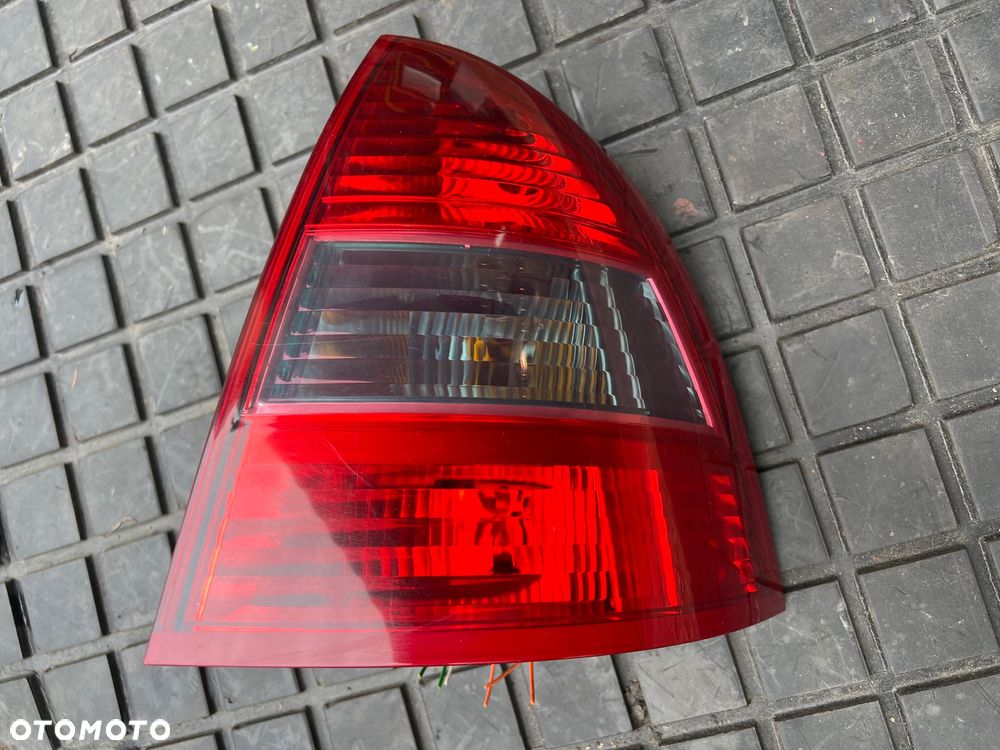 CITROEN C5 I LIFT LAMPA PRAWY TYŁ TYLNA 89036648 - 1
