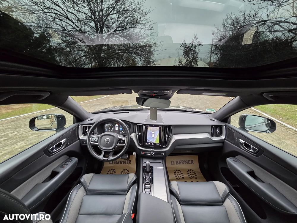 Volvo XC 60 Recharge T6 Twin Engine eAWD R-Design Expression - 8