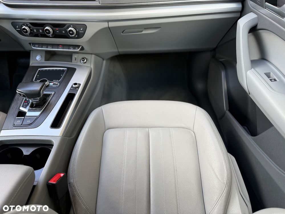 Audi Q5 35 TDI S tronic design - 30