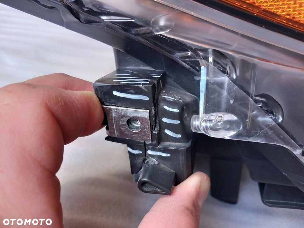 Lampa MAZDA 3 lift 2016- przód/ przednia prawa USA Warszawa Mazowieckie - 7