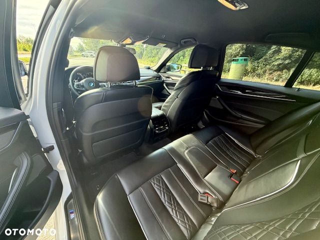 BMW Seria 5 520d xDrive - 12