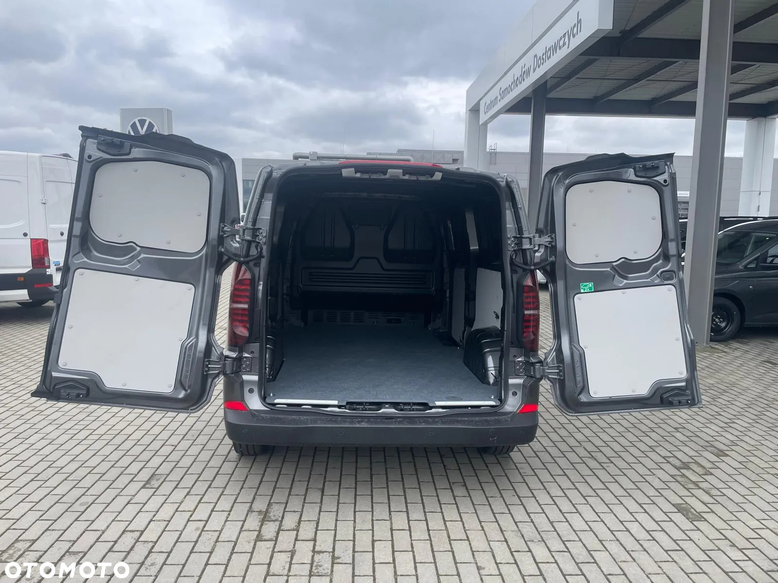 Volkswagen Transporter - 10