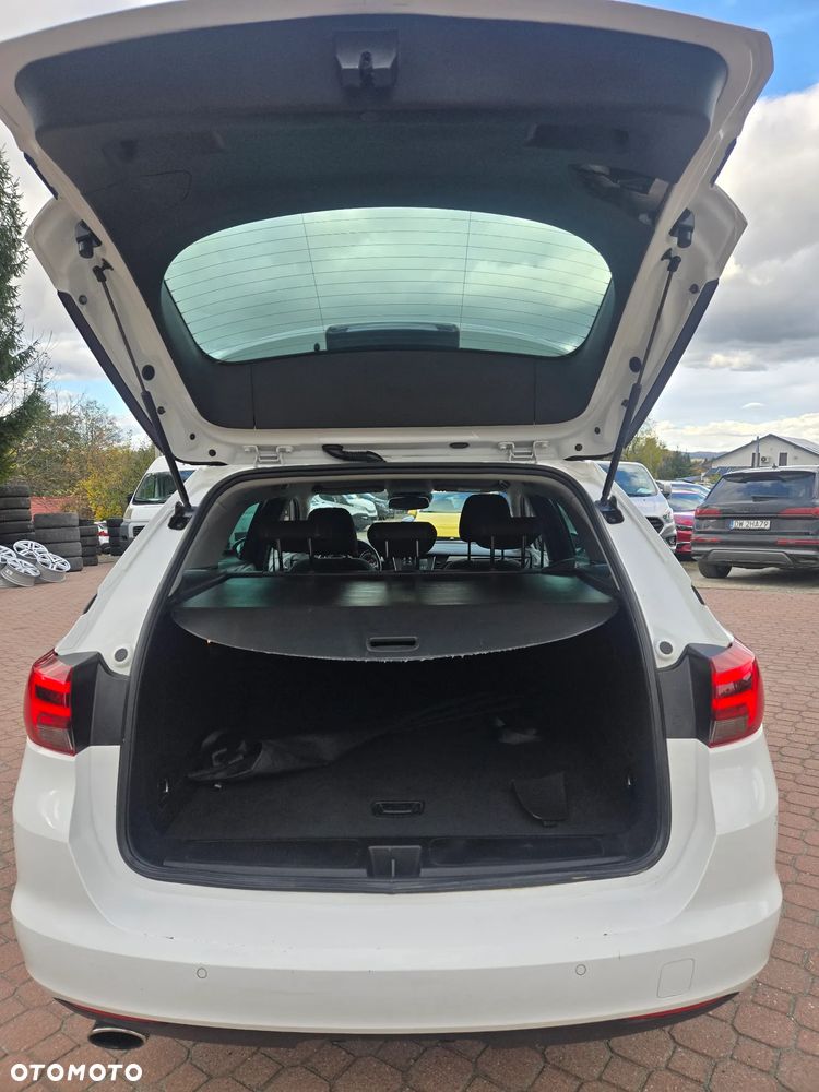 Opel Astra 1.6 BiTrb D (CDTI) Start/Stop Business - 11