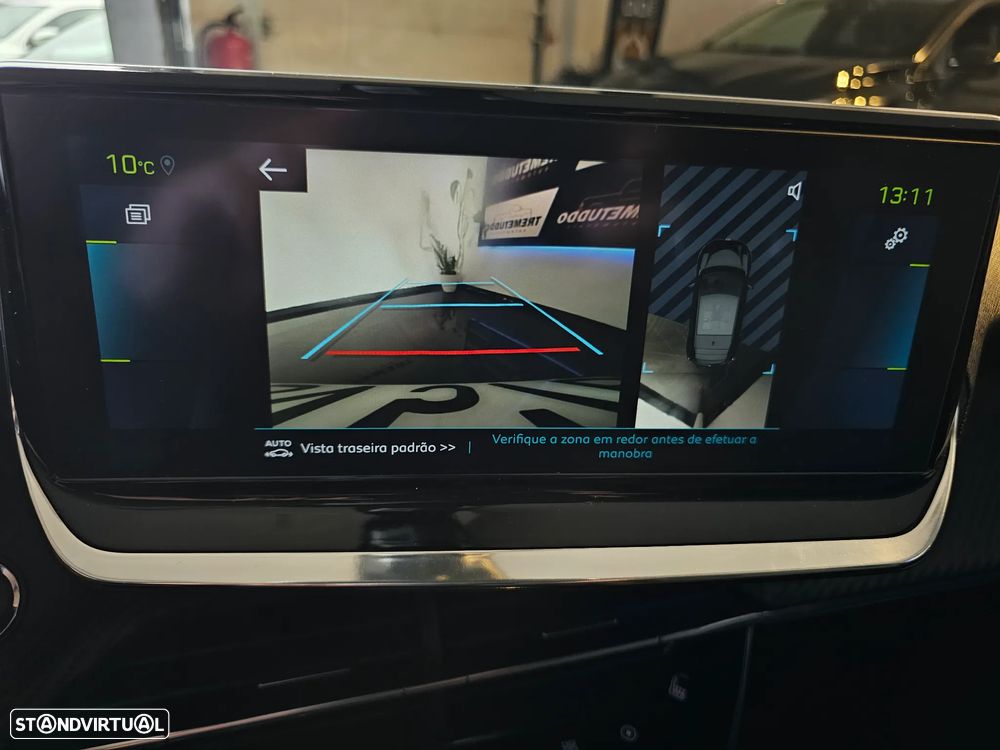 Peugeot e-208 Allure - 25