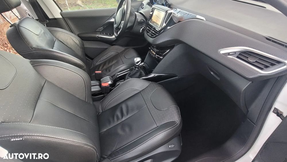 Peugeot 2008 BlueHDi FAP 120 STOP & START Allure - 28