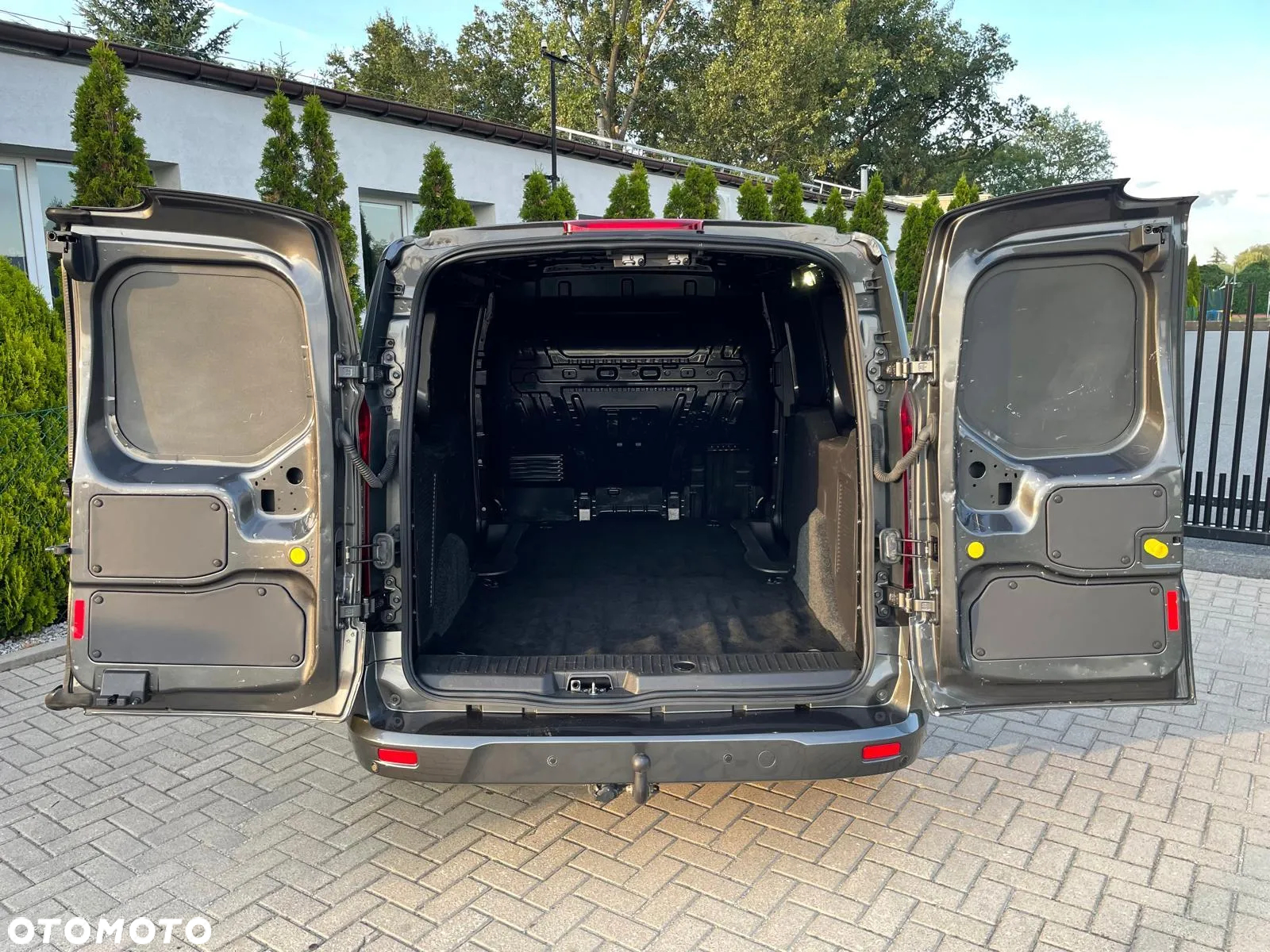 Ford Transit Connect - 16
