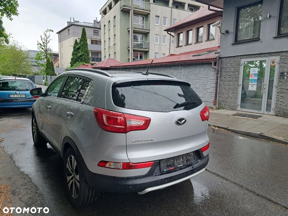Kia Sportage 2.0 CVVT 4WD Automatik Fifa World Cup Ediition - 18