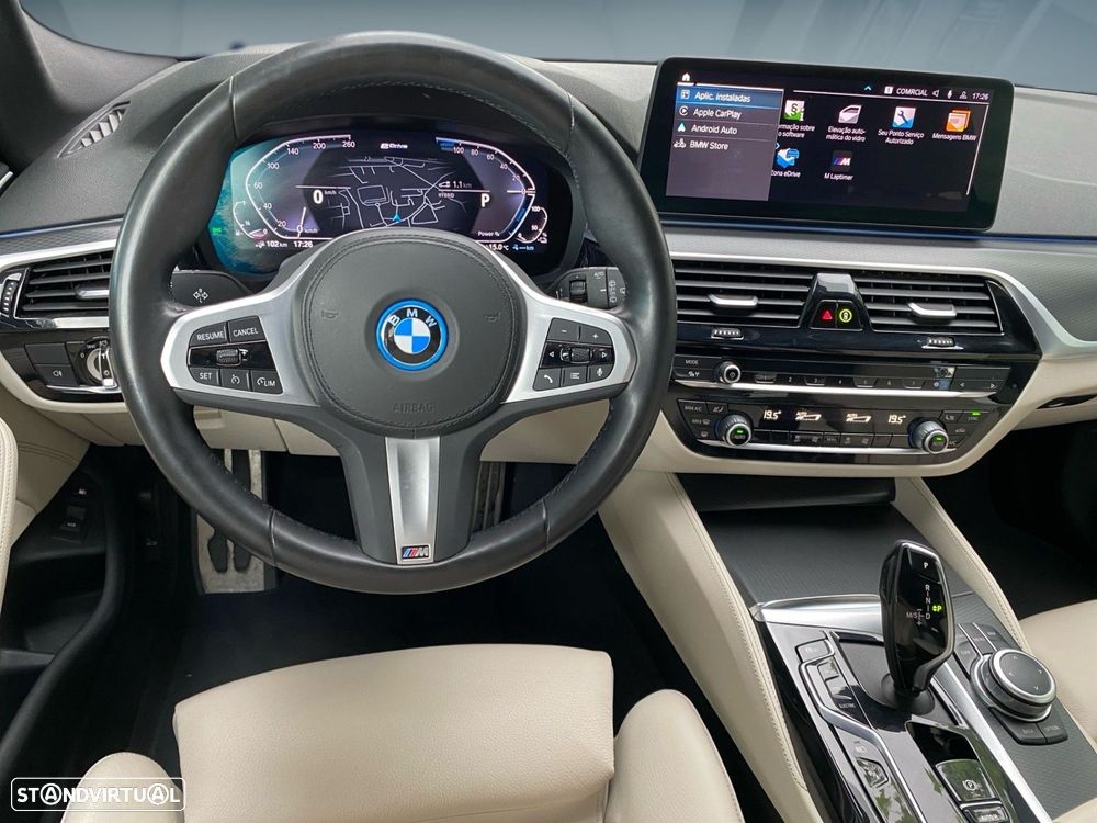BMW 530 e Pack Desportivo M - 6