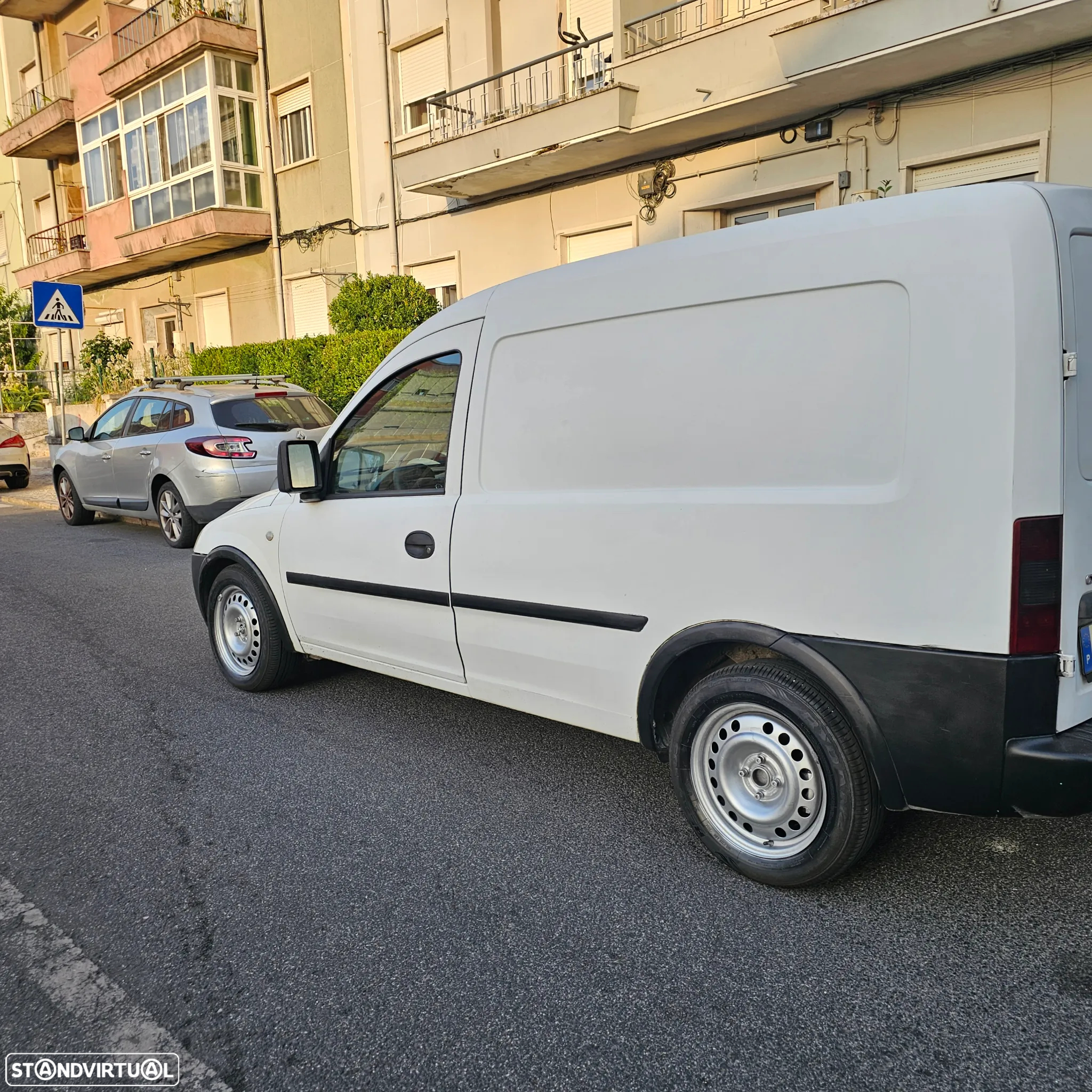 Opel Combo isótermica - 6