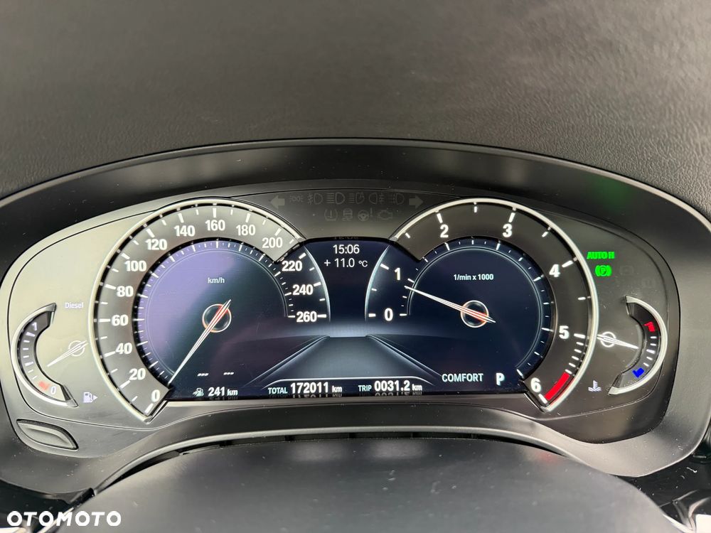 BMW Seria 5 520d Sport Line - 14