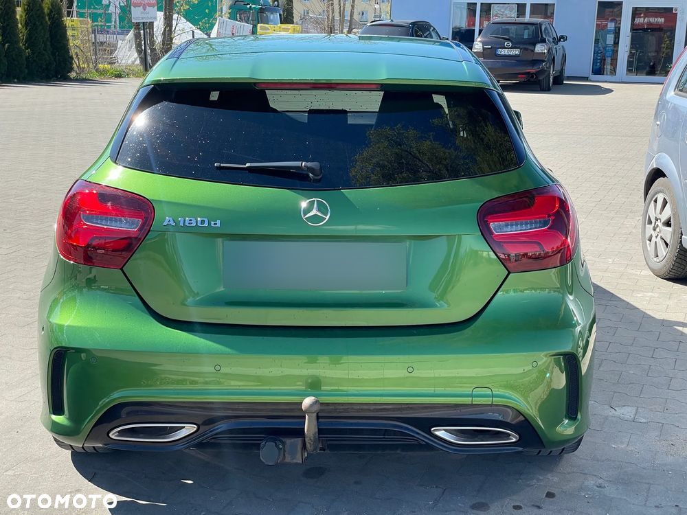 Mercedes-Benz Klasa A 180 d 7G-DCT AMG Line - 18