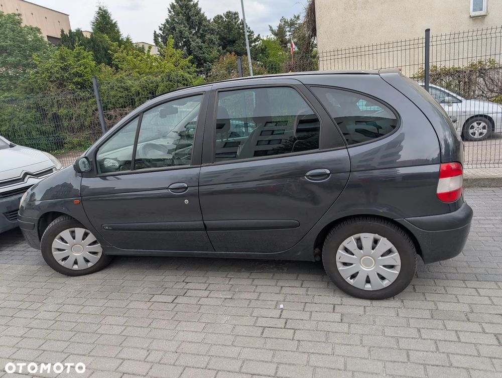 Renault Scenic Megane 1.6 RT 16V - 10