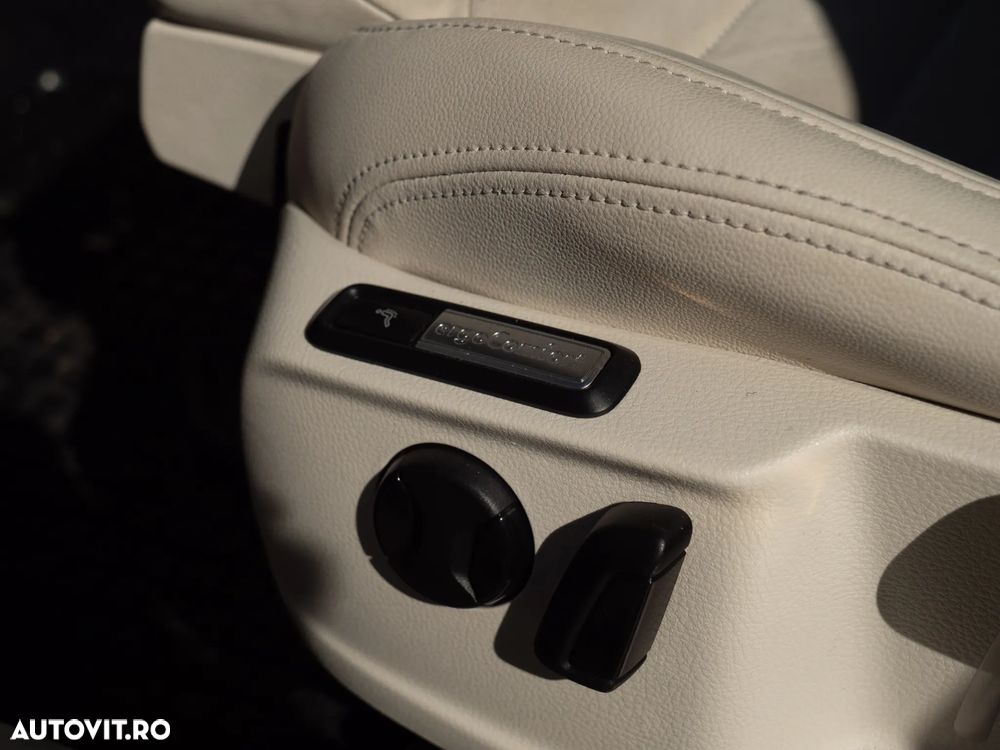 Volkswagen Passat - 14