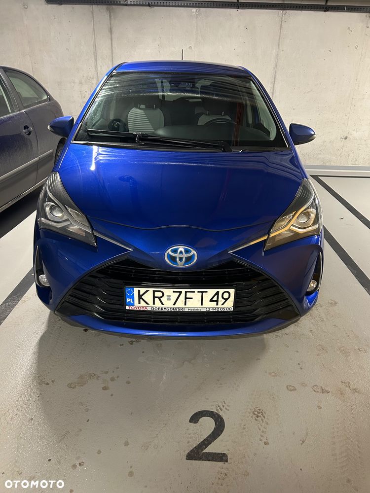 Toyota Yaris Hybrid 100 Premium - 1