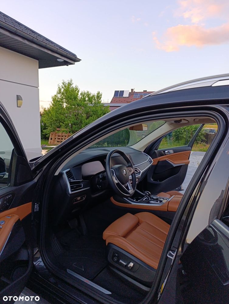 BMW X7 xDrive40i - 15