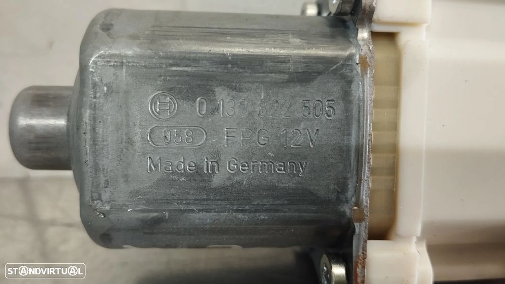 MOTOR ELETRICO DO VIDRO MERCEDES CLASSE C W204 S204 - FRENTE ESQUERDO / DIREITO / TRAS ESQ / TRAS DTO A2048200142 A2048200242 A2048200542 A2048200642 - 10