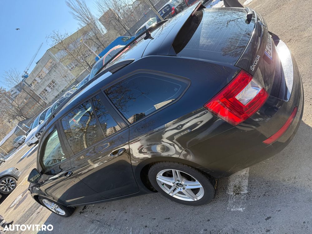 Skoda Octavia 1.6 TDI Greenline - 8