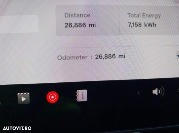 Tesla Model Y Long Range RWD - 13