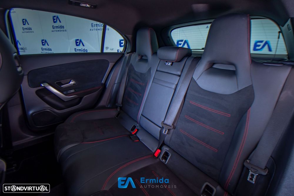 Mercedes-Benz A 250 e 8G-DCT AMG Line - 25