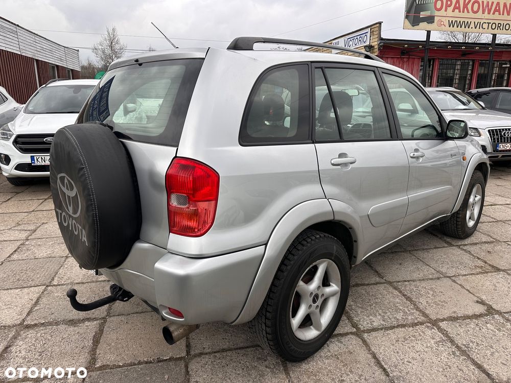 Toyota RAV4 2.0 D-4D 4x4 - 4