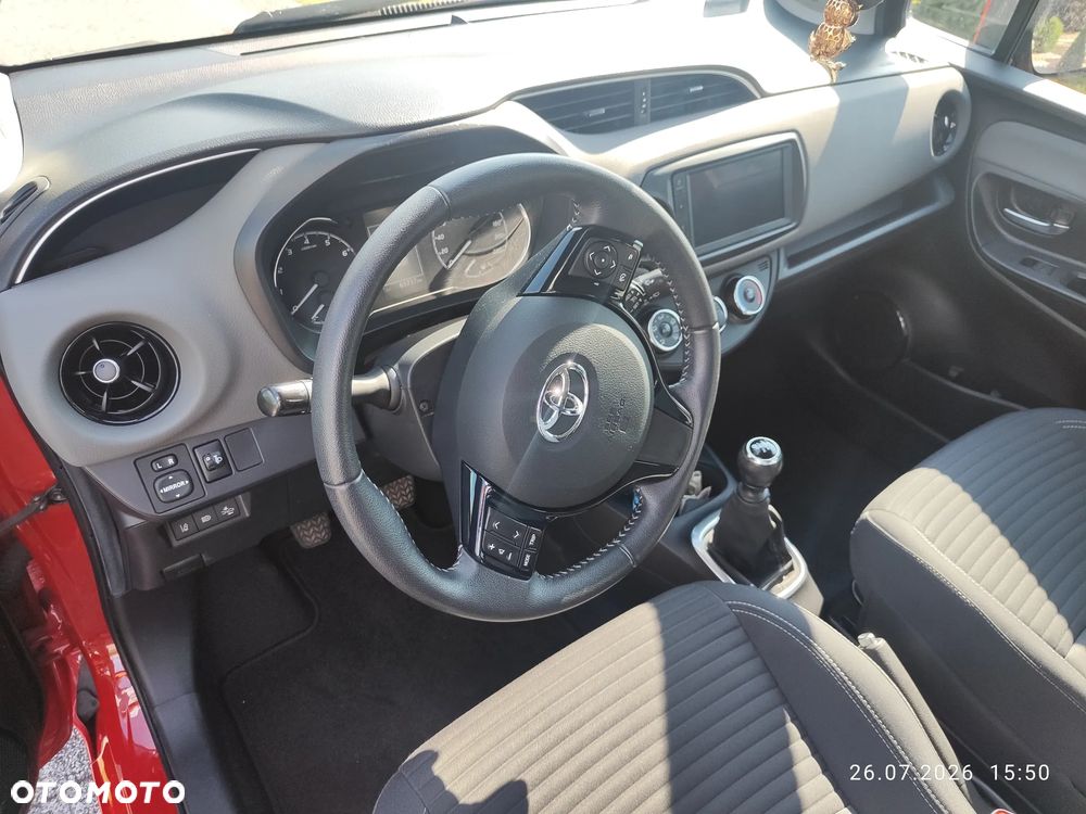 Toyota Yaris 1.5 Active - 9