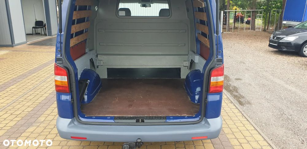 Volkswagen Transporter - 9