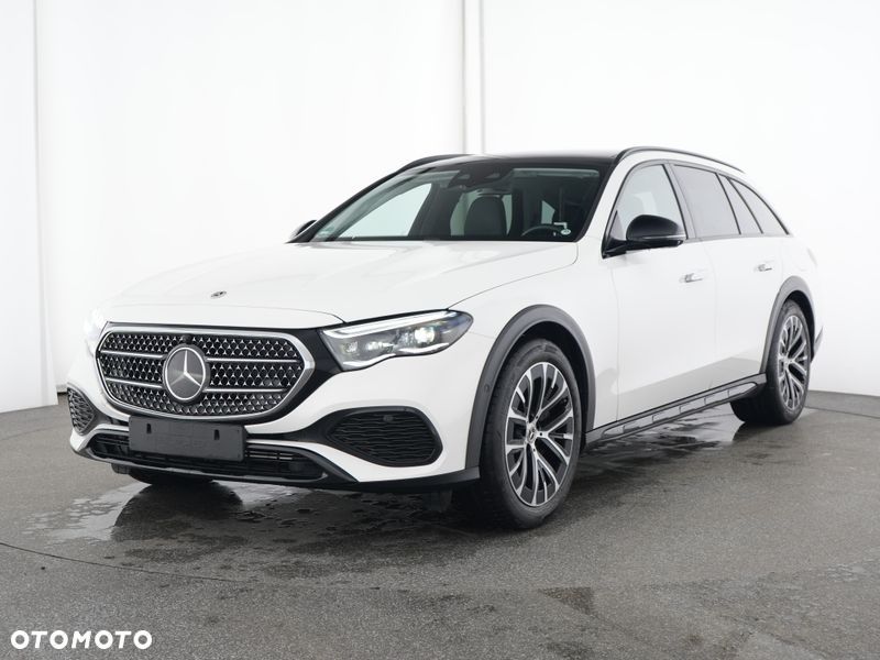Mercedes-Benz Klasa E 300 de PHEV 4-Matic All-Terrain Avantgarde 9G-Tronic - 2