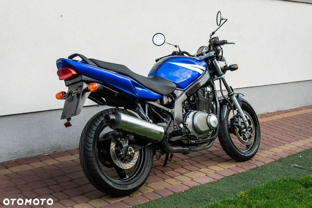 Suzuki GS - 4