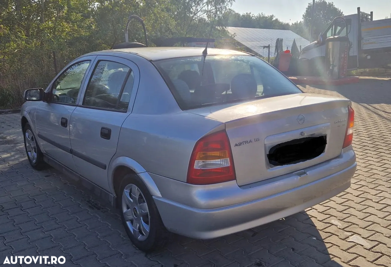 Opel Astra 1.6 - 6