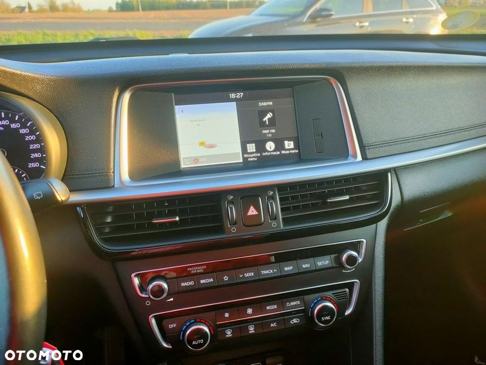 Kia Optima - 23