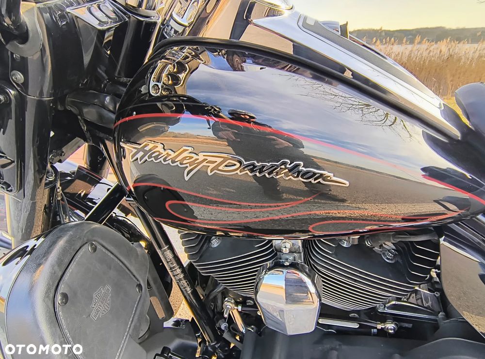 Harley-Davidson Touring Ultra Limited - 12