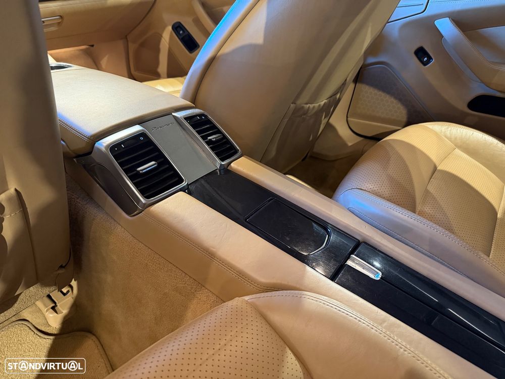 Porsche Panamera Platinum Edition - 29
